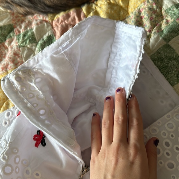 Hand made, layered maxi lace skirt with beautiful embroidery!🌺🤍 like new! - Picture 4 of 5